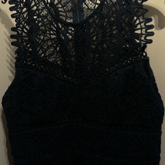Bardot Pre-owned Lace Dress in size US 8/M - Picture 2 of 7